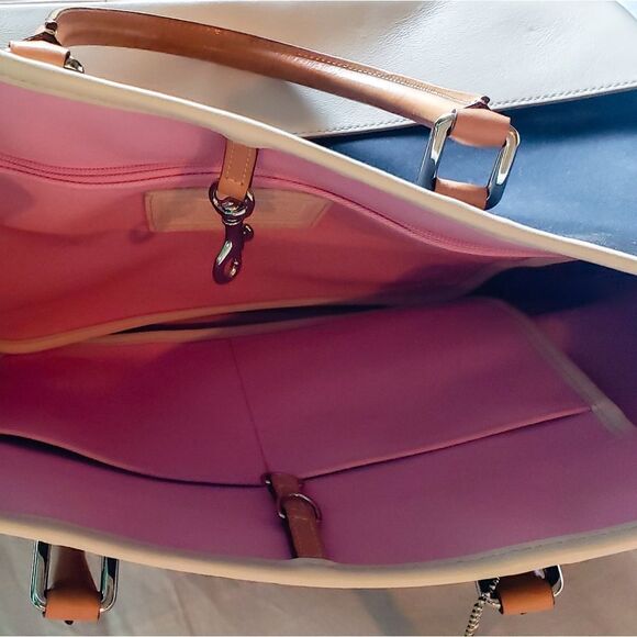Coach Tote Bag - Picture 4 of 15